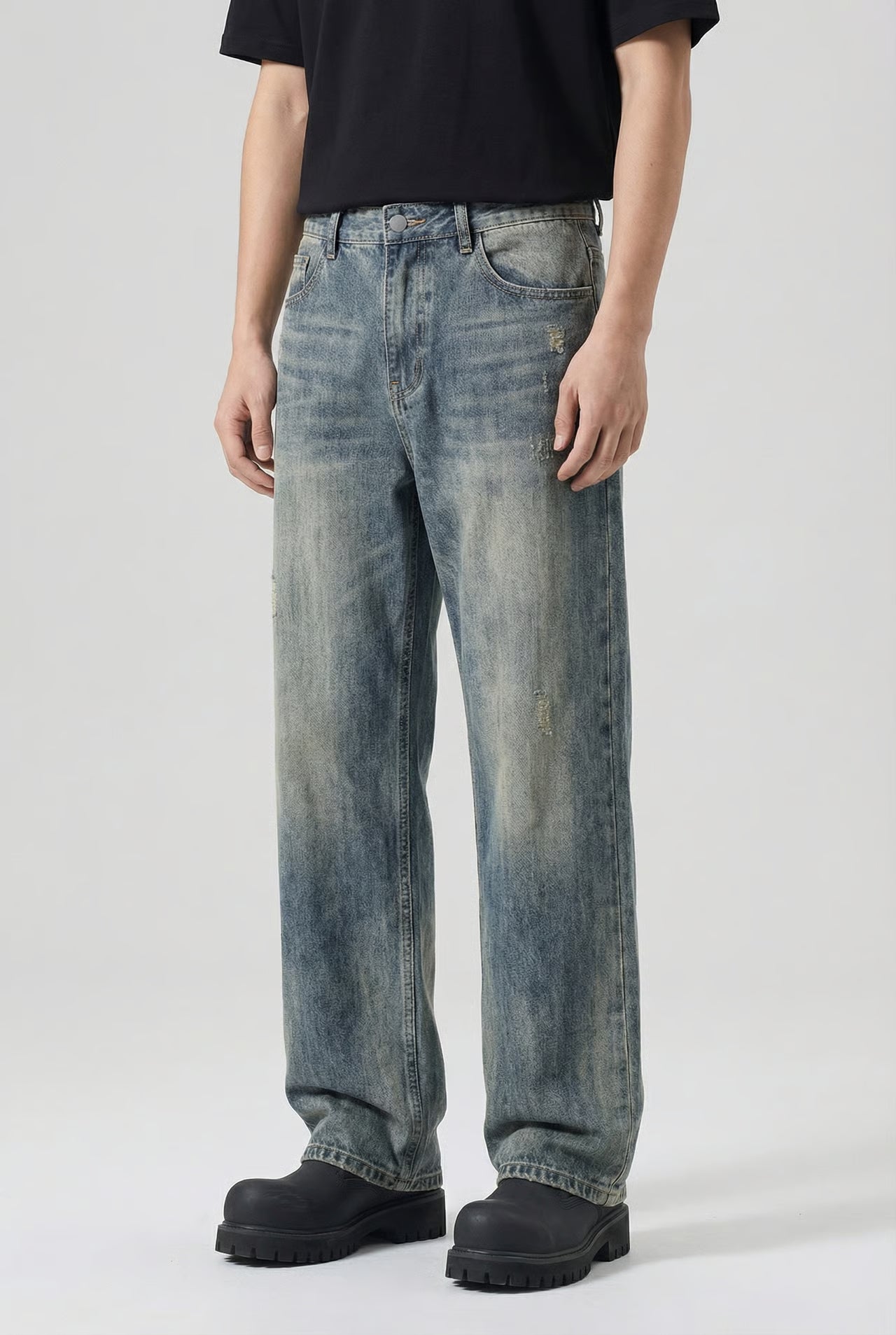 THE DETROIT STRAIGHT JEAN