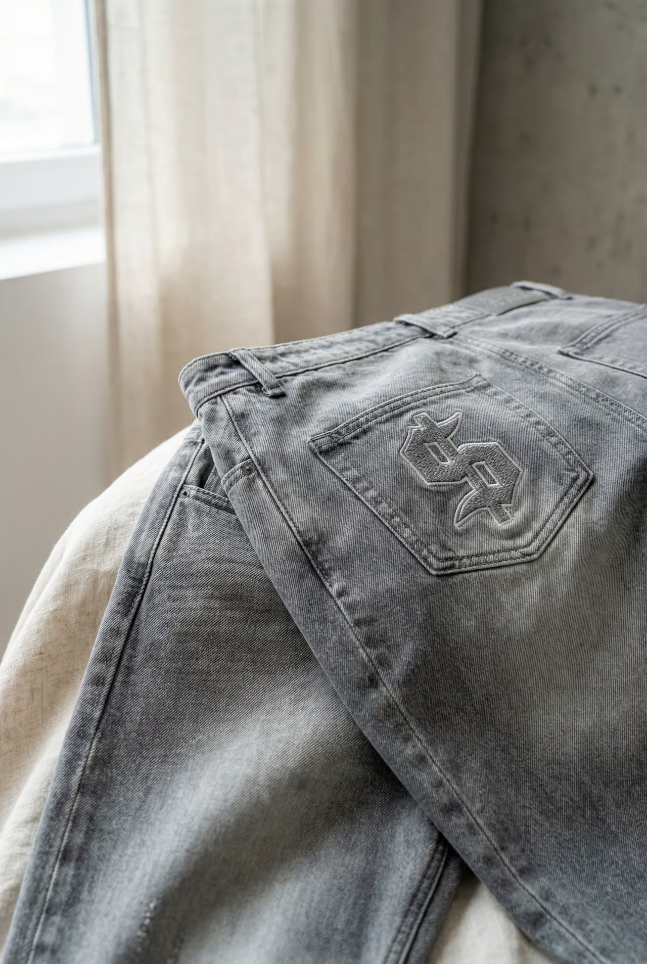 THE BROOKLYN BUCK DENIM