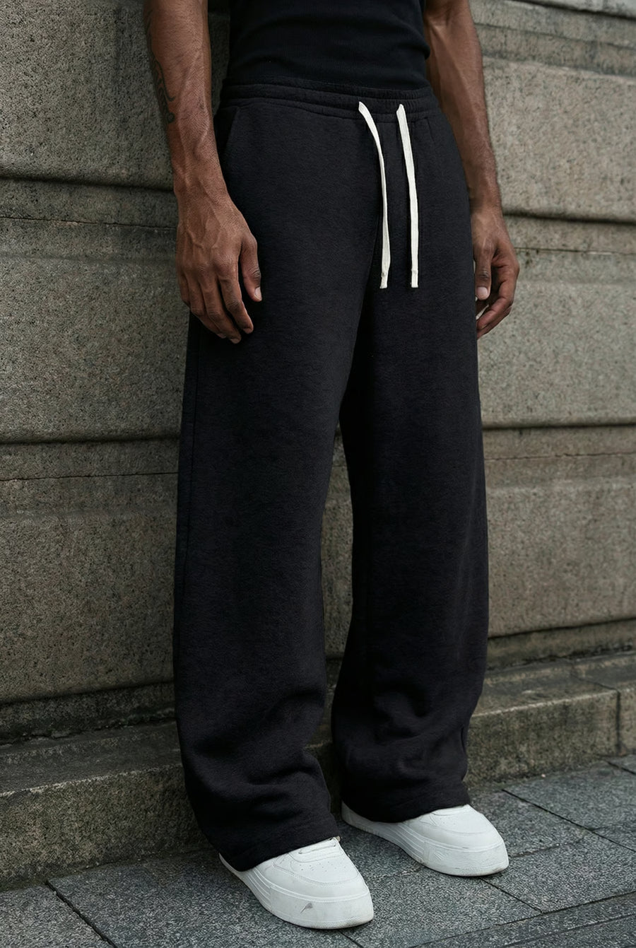 THE SOLVARO SWEATPANT